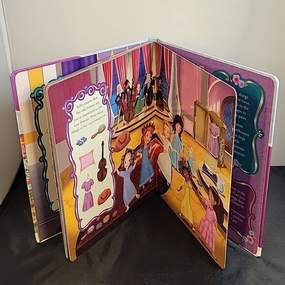 DISNEY JUNIOR SOFIA HARD COVER  FIRST LOOK AND FIND TODDELER BOOK - Picture 10 of 13